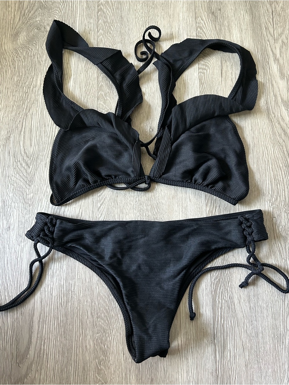 Rae black bikini